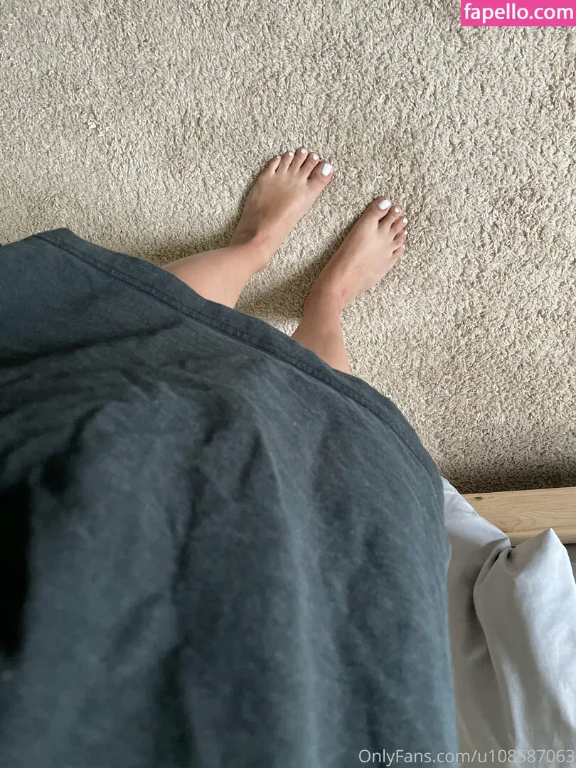 u108587063 Onlyfans Photo Gallery 