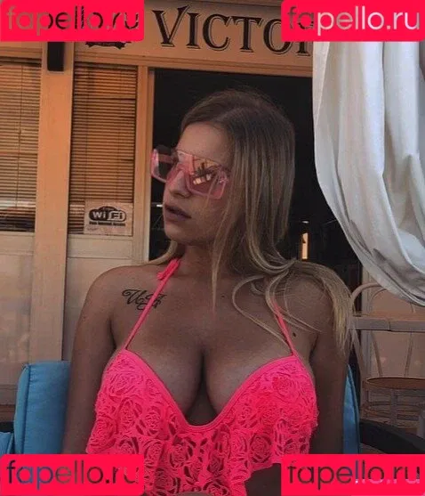 Eve Dapic Onlyfans Photo Gallery 