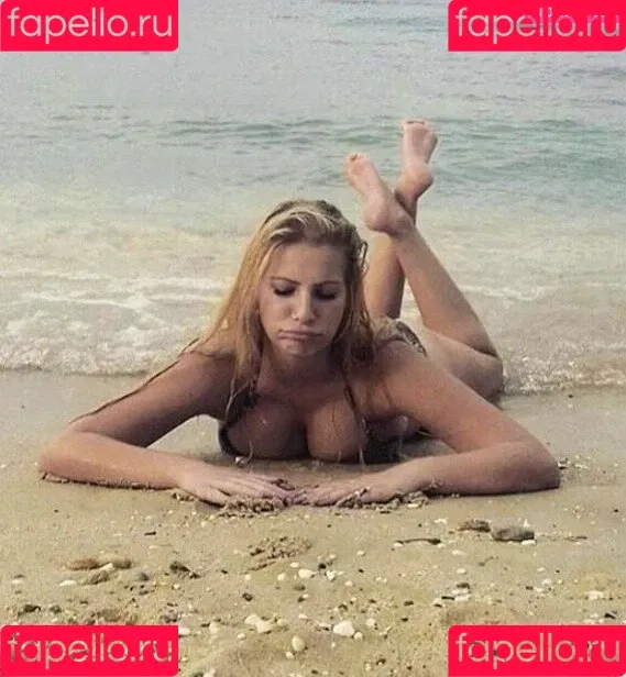 Eve Dapic Onlyfans Photo Gallery 