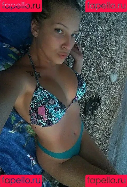 Eve Dapic Onlyfans Photo Gallery 