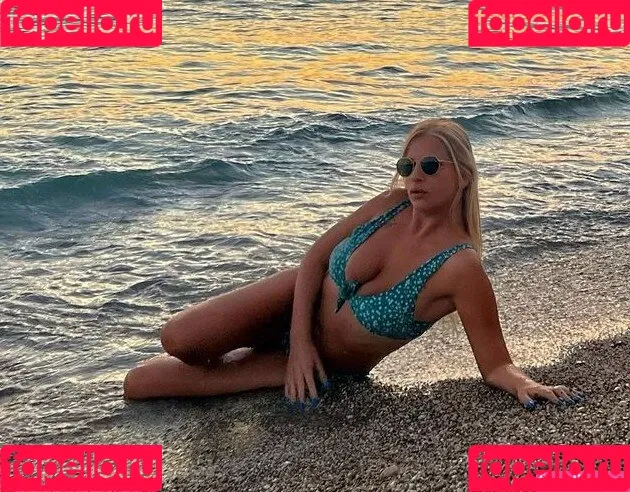 Eve Dapic Onlyfans Photo Gallery 