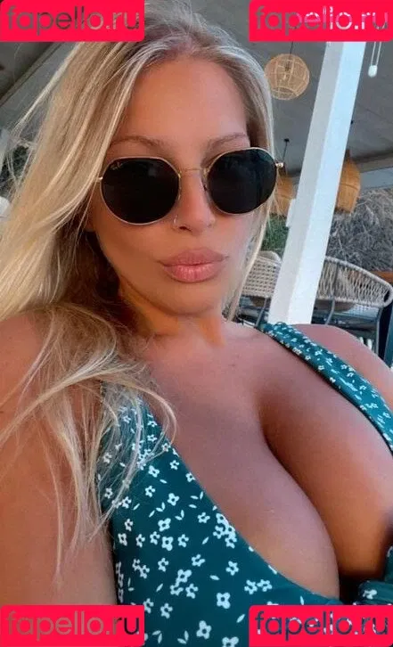 Eve Dapic Onlyfans Photo Gallery 