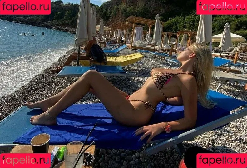 Eve Dapic Onlyfans Photo Gallery 
