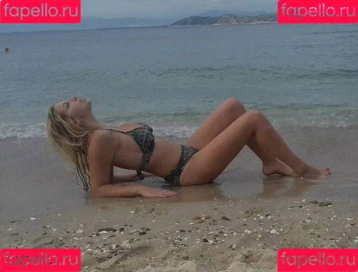 Eve Dapic Onlyfans Photo Gallery 