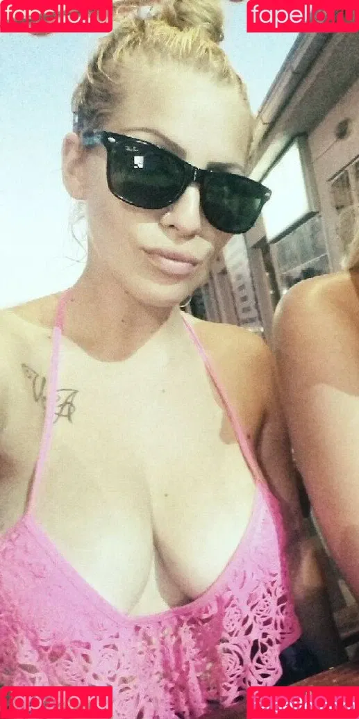 Eve Dapic Onlyfans Photo Gallery 