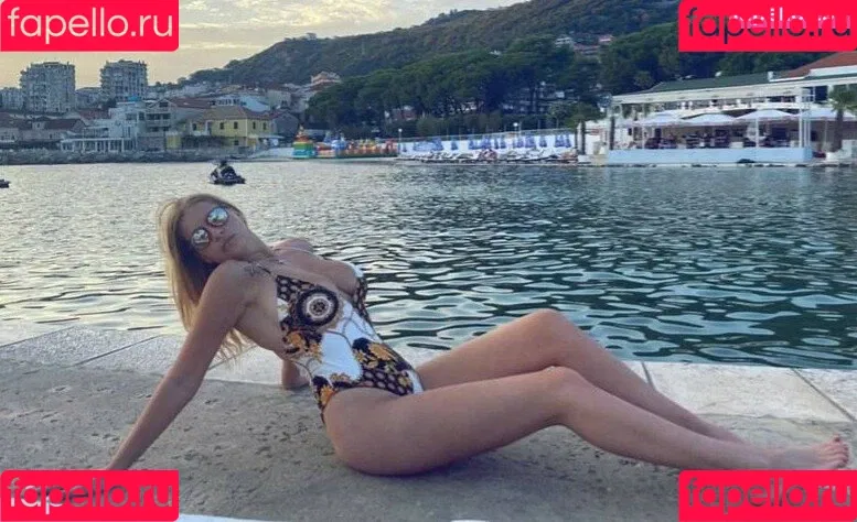 Eve Dapic Onlyfans Photo Gallery 