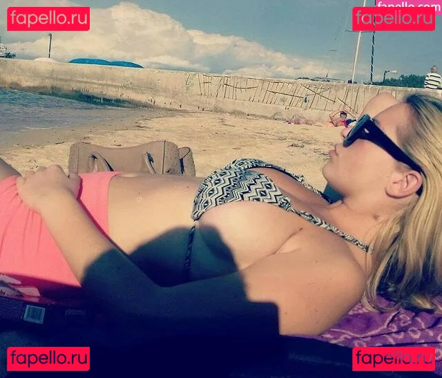 Eve Dapic Onlyfans Photo Gallery 