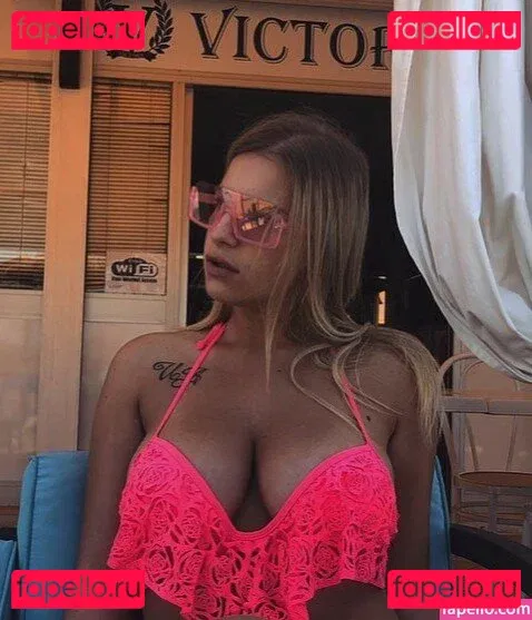 Eve Dapic Onlyfans Photo Gallery 