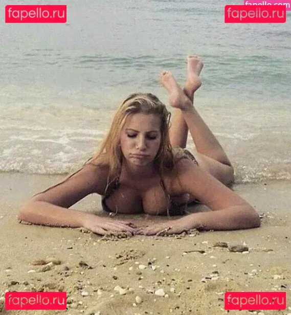 Eve Dapic Onlyfans Photo Gallery 