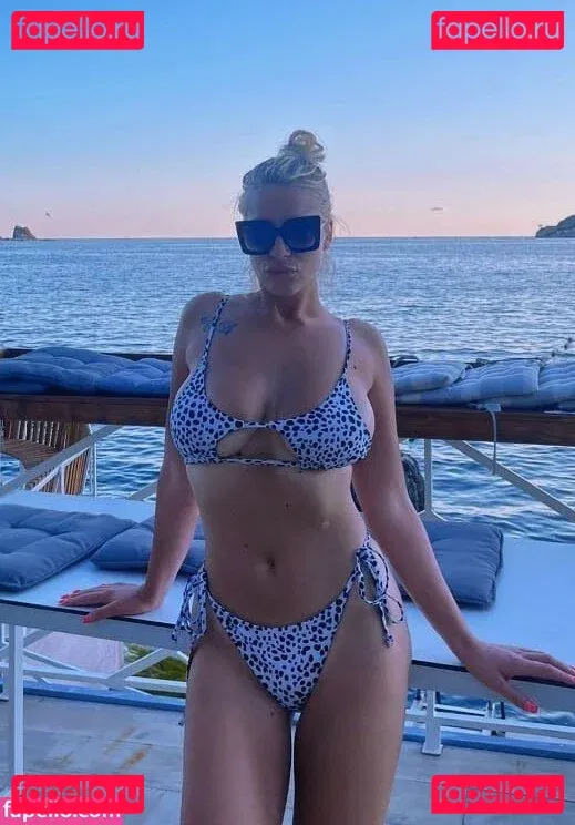 Eve Dapic Onlyfans Photo Gallery 