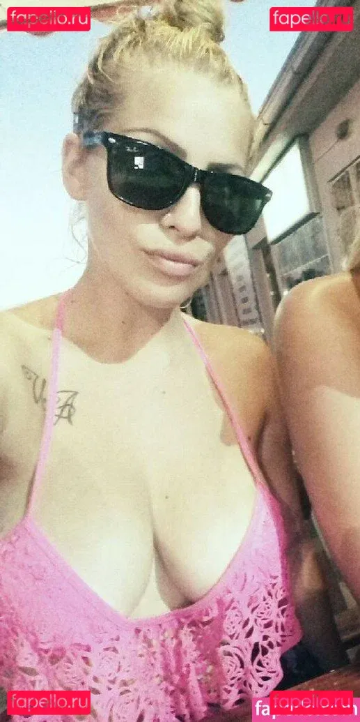 Eve Dapic Onlyfans Photo Gallery 