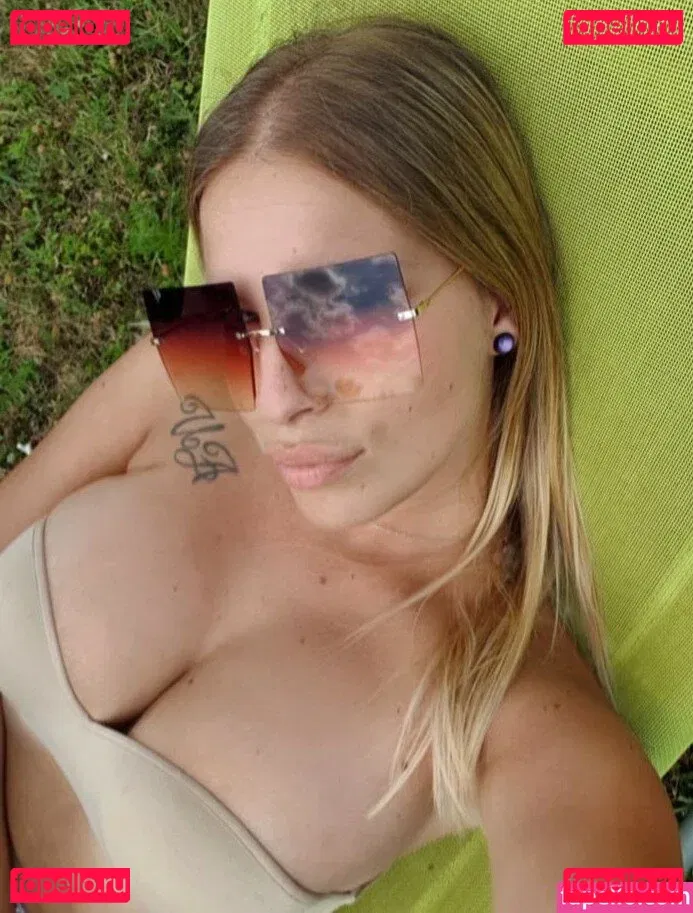 Eve Dapic Onlyfans Photo Gallery 