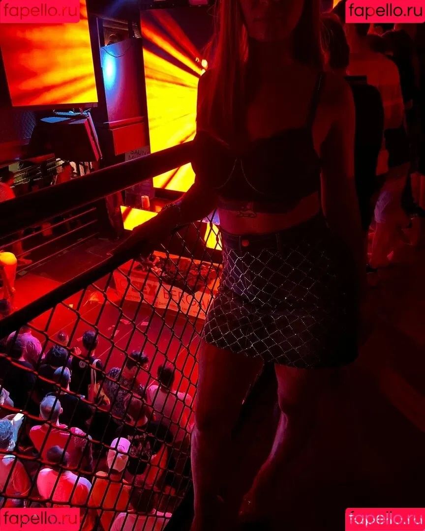 Mia Alexis Queen Onlyfans Photo Gallery 