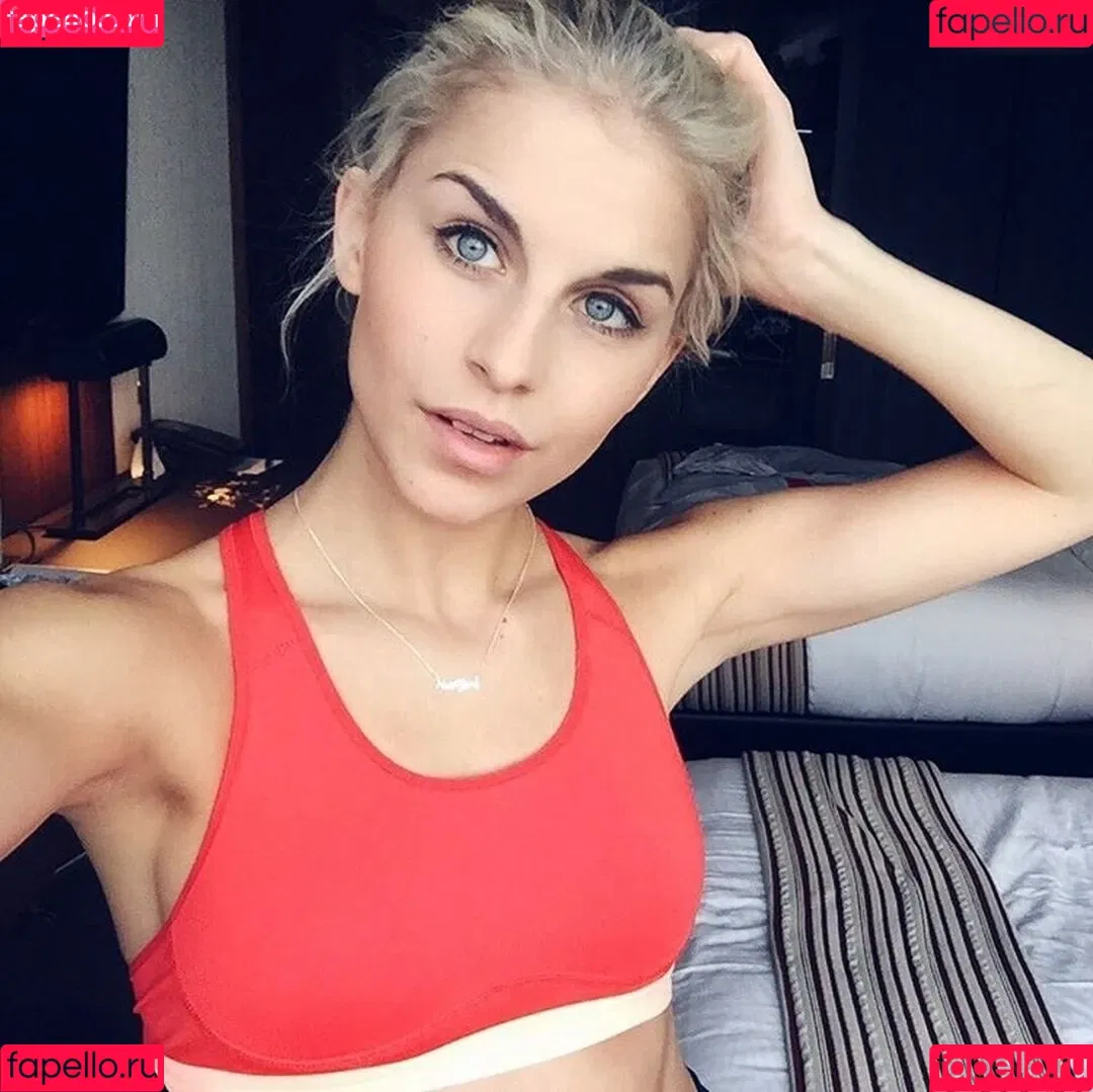 Caro Daur Onlyfans Photo Gallery 