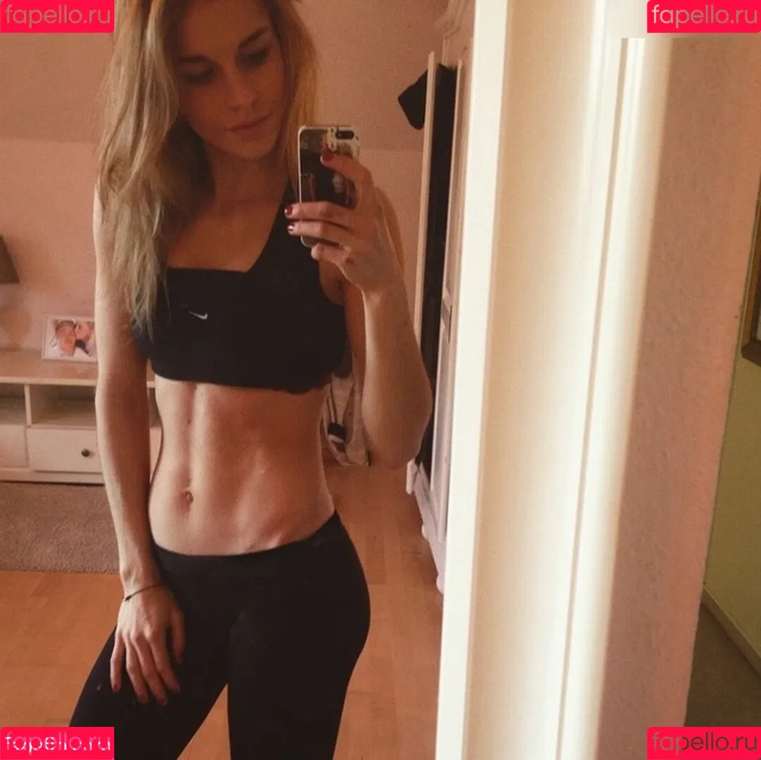 Caro Daur Onlyfans Photo Gallery 
