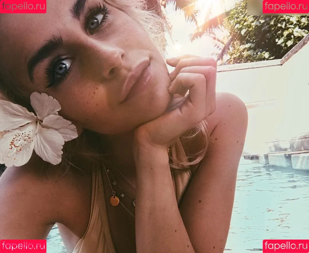 Caro Daur Onlyfans Photo Gallery 
