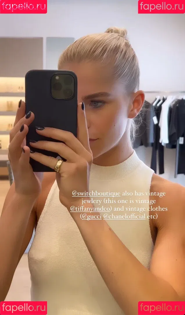 Caro Daur Onlyfans Photo Gallery 