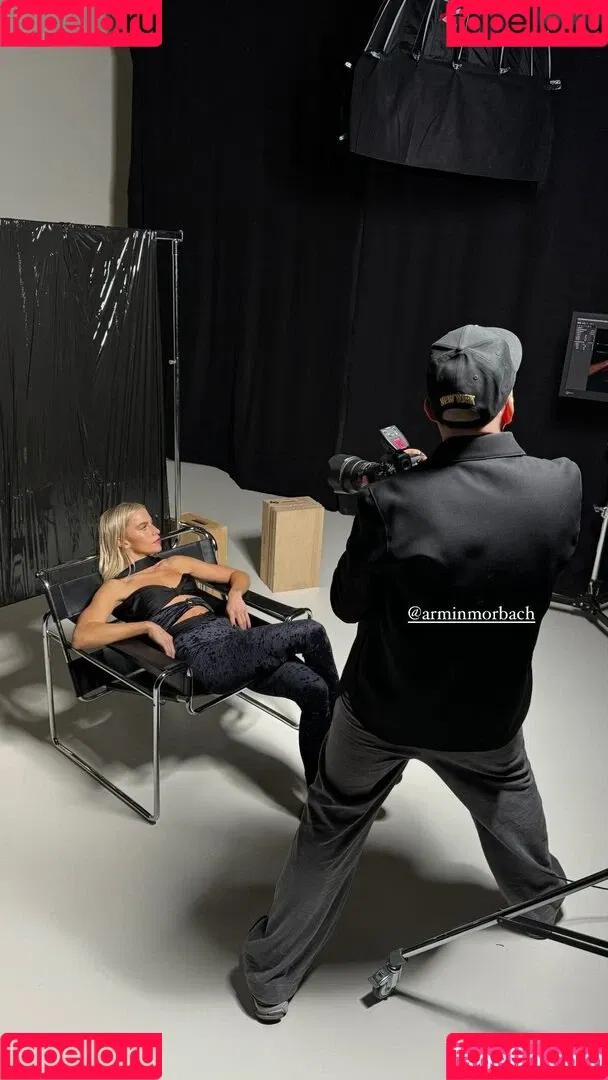 Caro Daur Onlyfans Photo Gallery 
