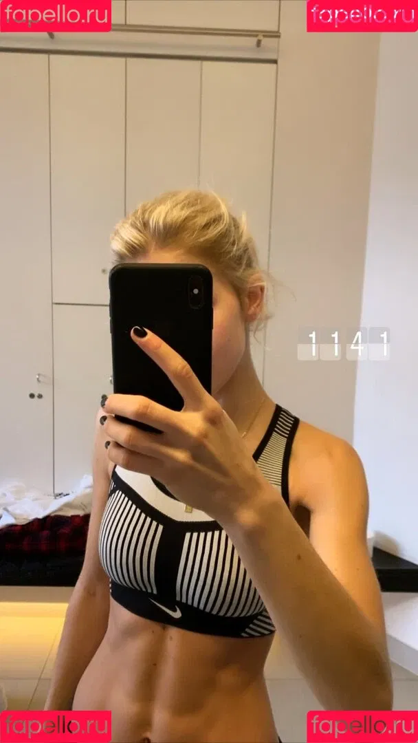 Caro Daur Onlyfans Photo Gallery 