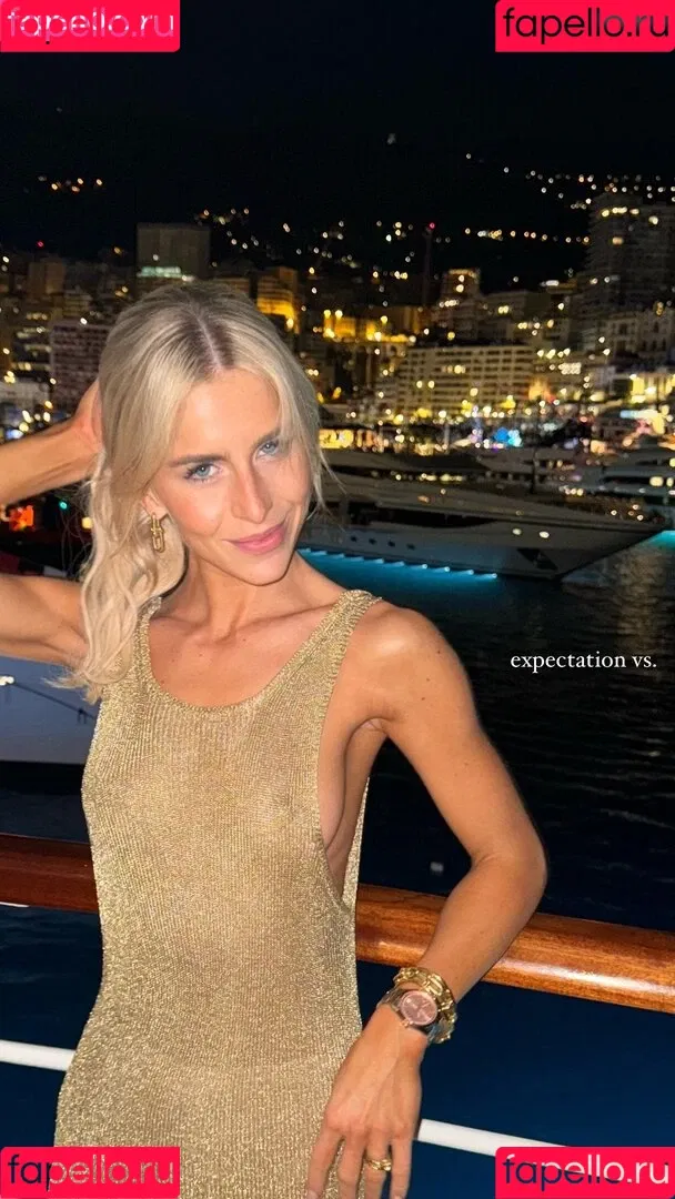 Caro Daur Onlyfans Photo Gallery 