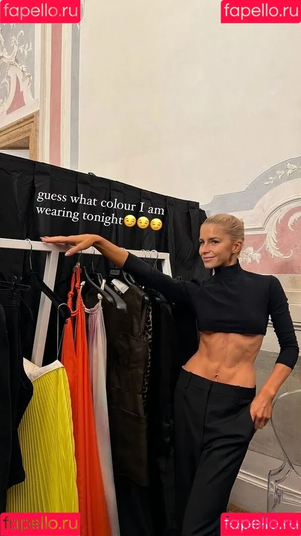 Caro Daur Onlyfans Photo Gallery 