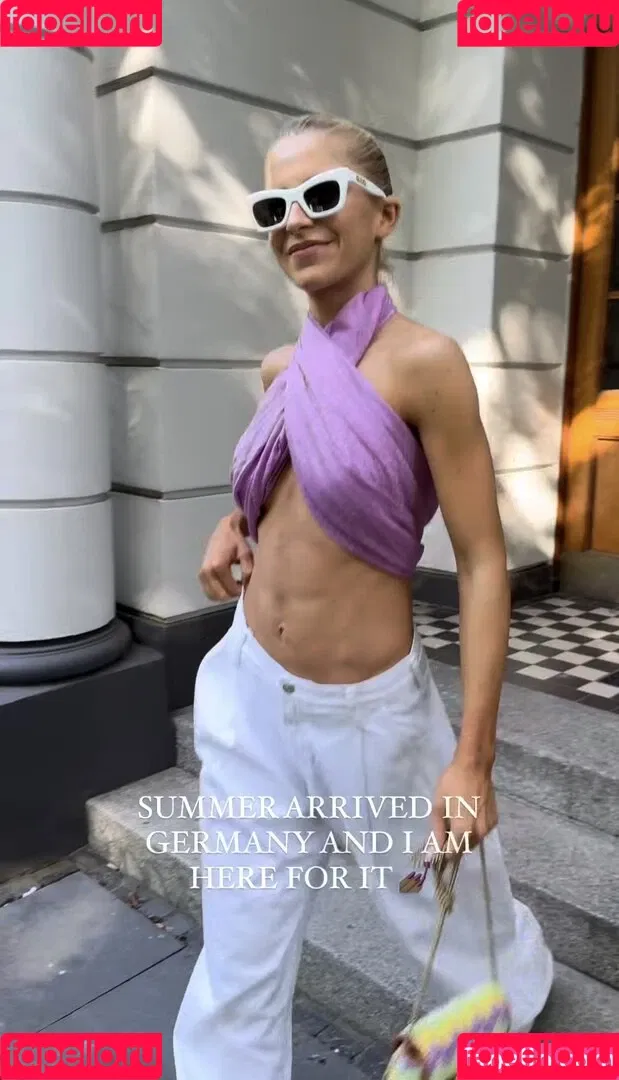 Caro Daur Onlyfans Photo Gallery 