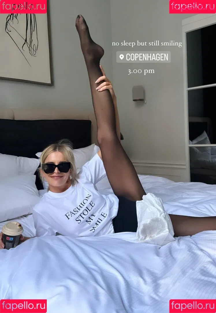 Caro Daur Onlyfans Photo Gallery 
