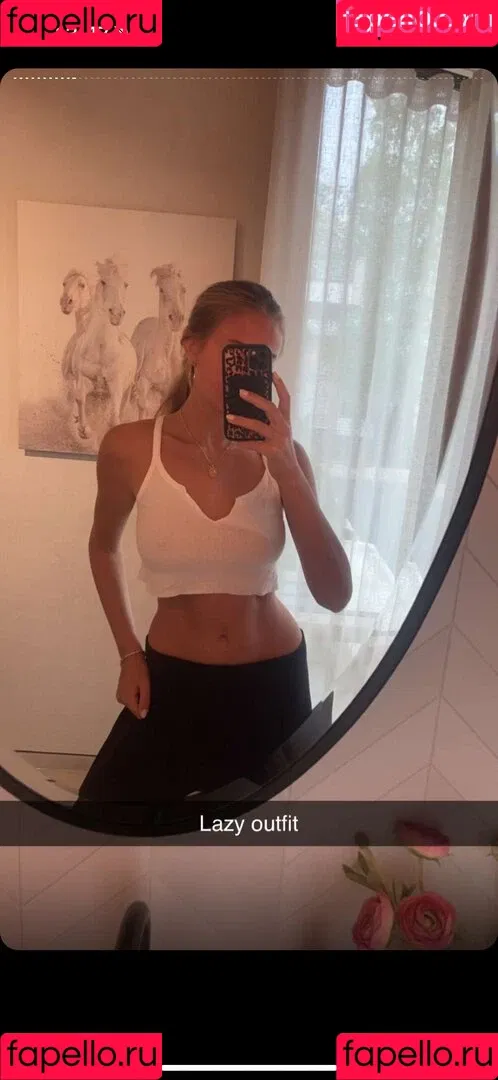 Sophie stray Onlyfans Photo Gallery 