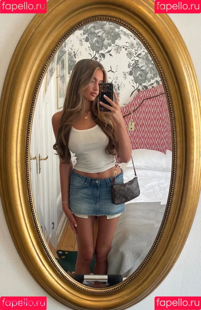 Sophie stray Onlyfans Photo Gallery 