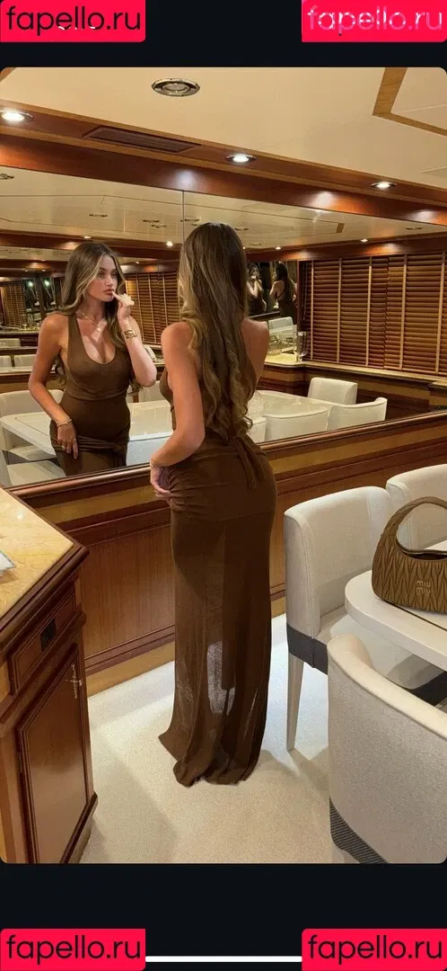 Sophie stray Onlyfans Photo Gallery 