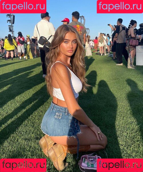 Sophie stray Onlyfans Photo Gallery 