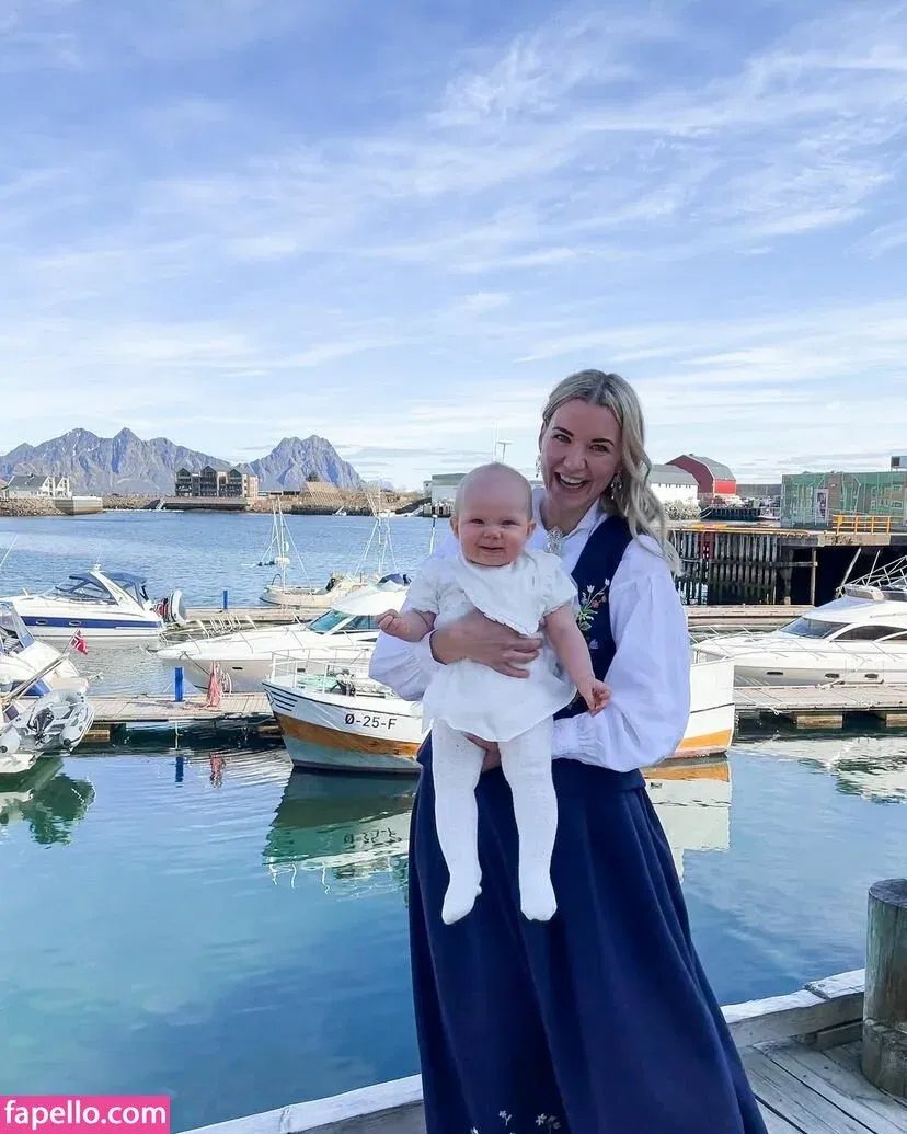 kristinll Onlyfans Photo Gallery 