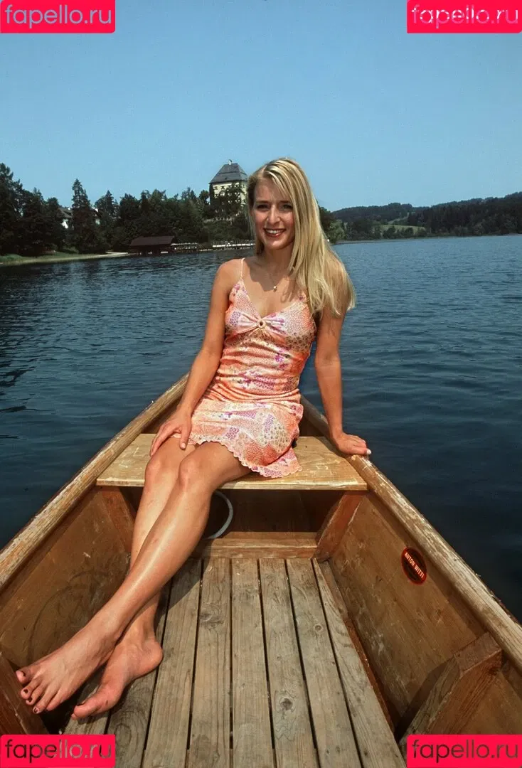 Stefanie Hertel Onlyfans Photo Gallery 