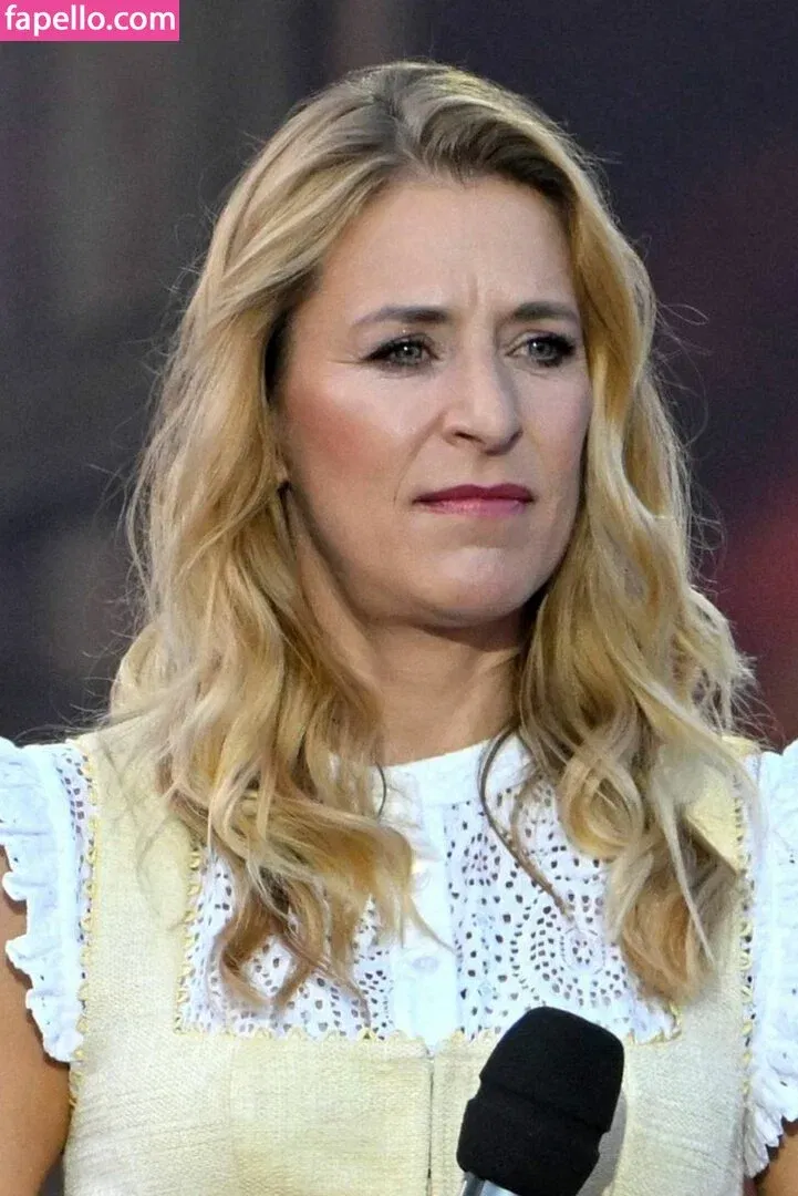 Stefanie Hertel Onlyfans Photo Gallery 