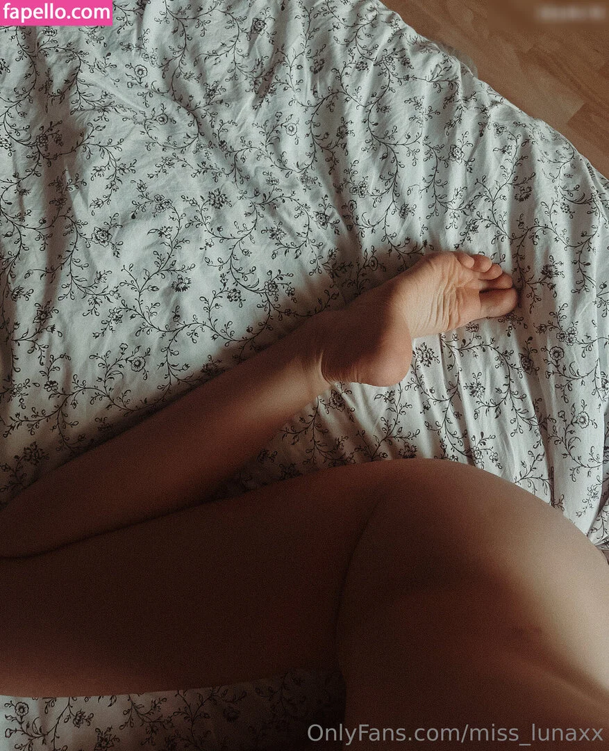 misslunaxx Onlyfans Photo Gallery 