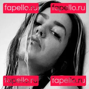 weedaria Onlyfans Photo Gallery 