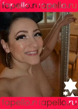 Jana Bach Onlyfans Photo Gallery 