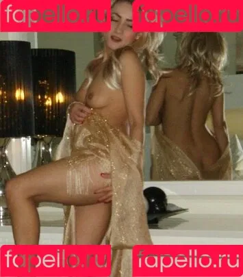 Jana Bach Onlyfans Photo Gallery 