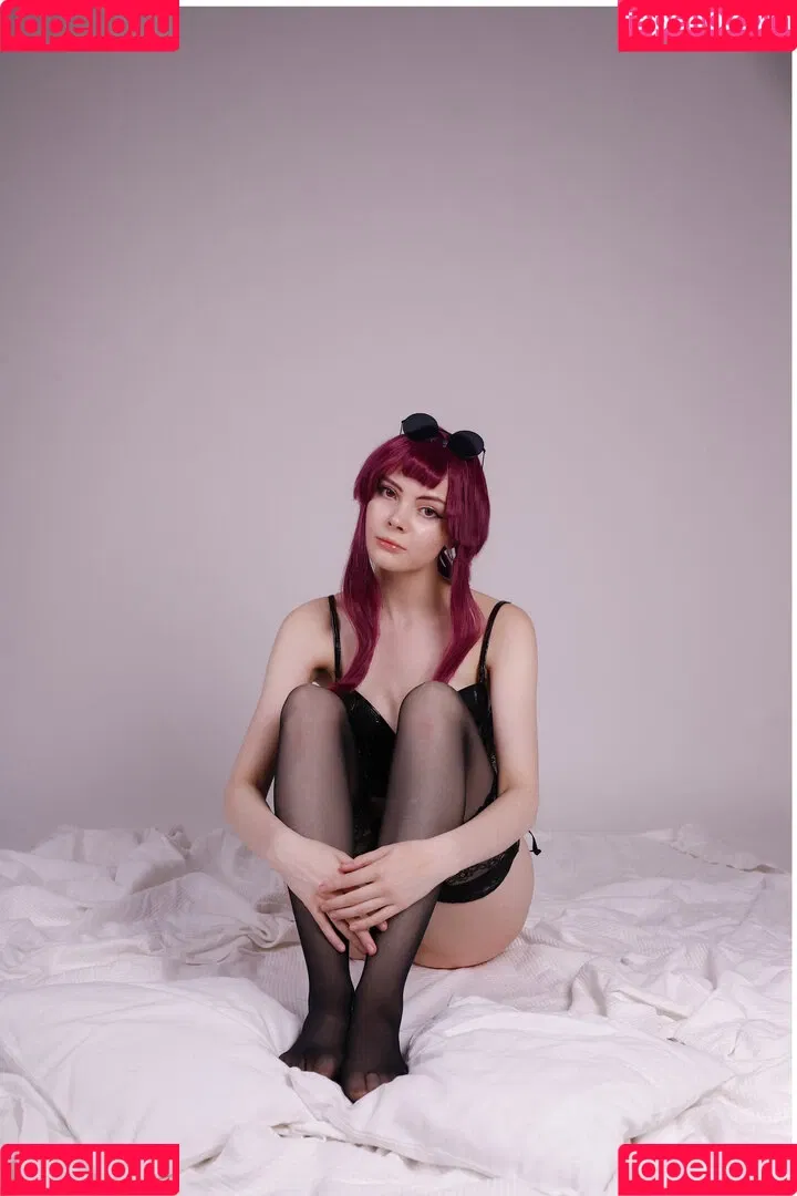 DieHanane Onlyfans Photo Gallery 