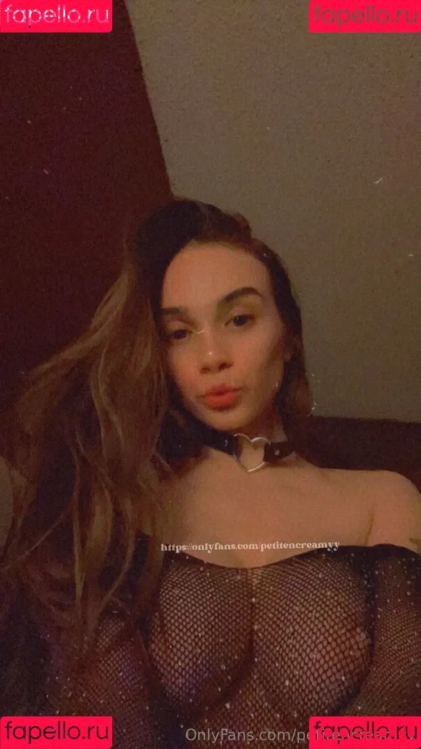 petitencreamyy Onlyfans Photo Gallery 