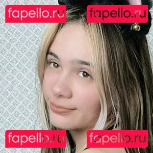 petitencreamyy Onlyfans Photo Gallery 