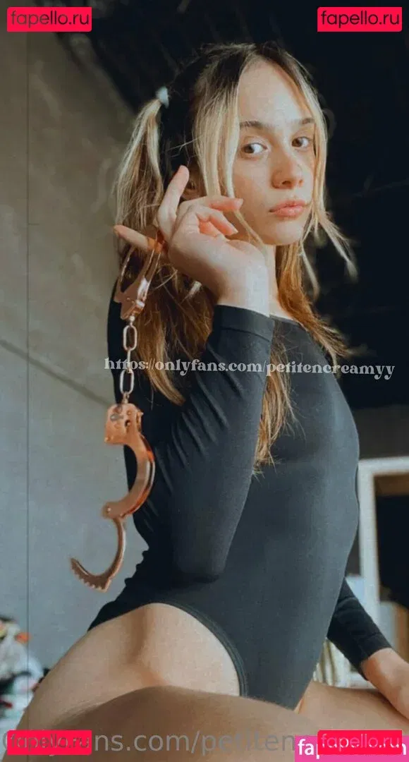 petitencreamyy Onlyfans Photo Gallery 
