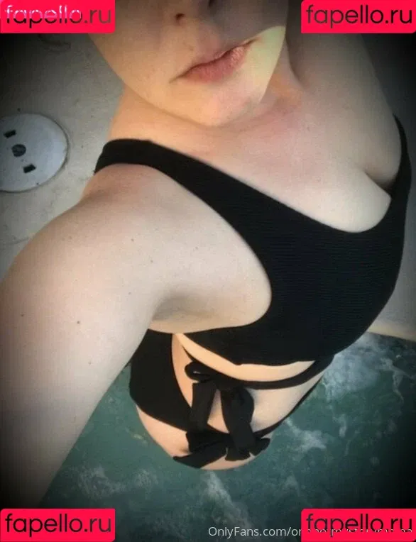onehotmysterymama Onlyfans Photo Gallery 