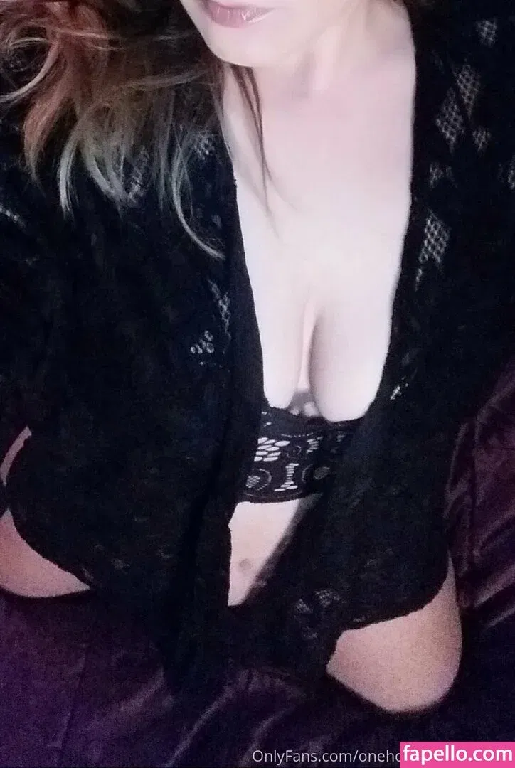 onehotmysterymama Onlyfans Photo Gallery 