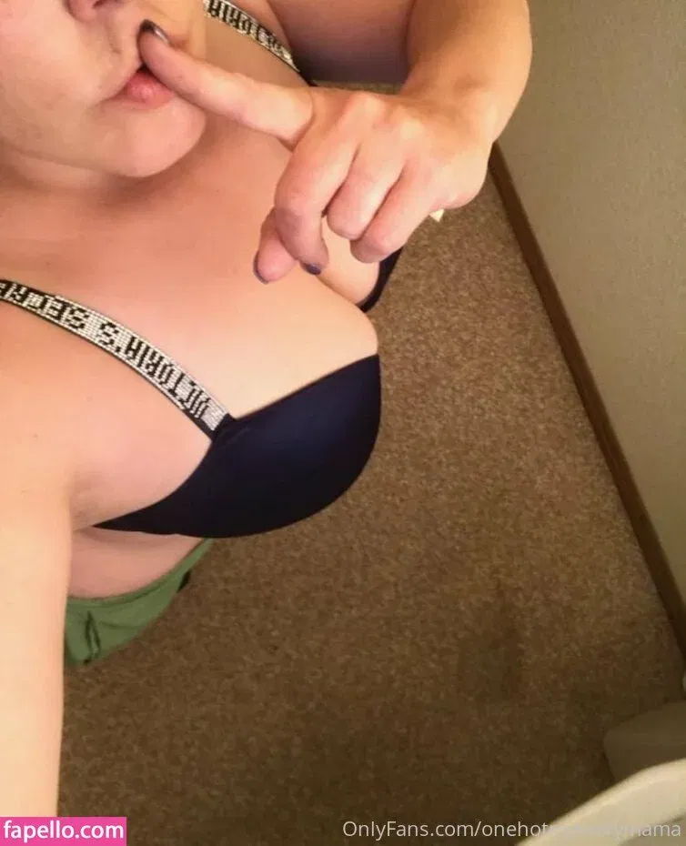 onehotmysterymama Onlyfans Photo Gallery 