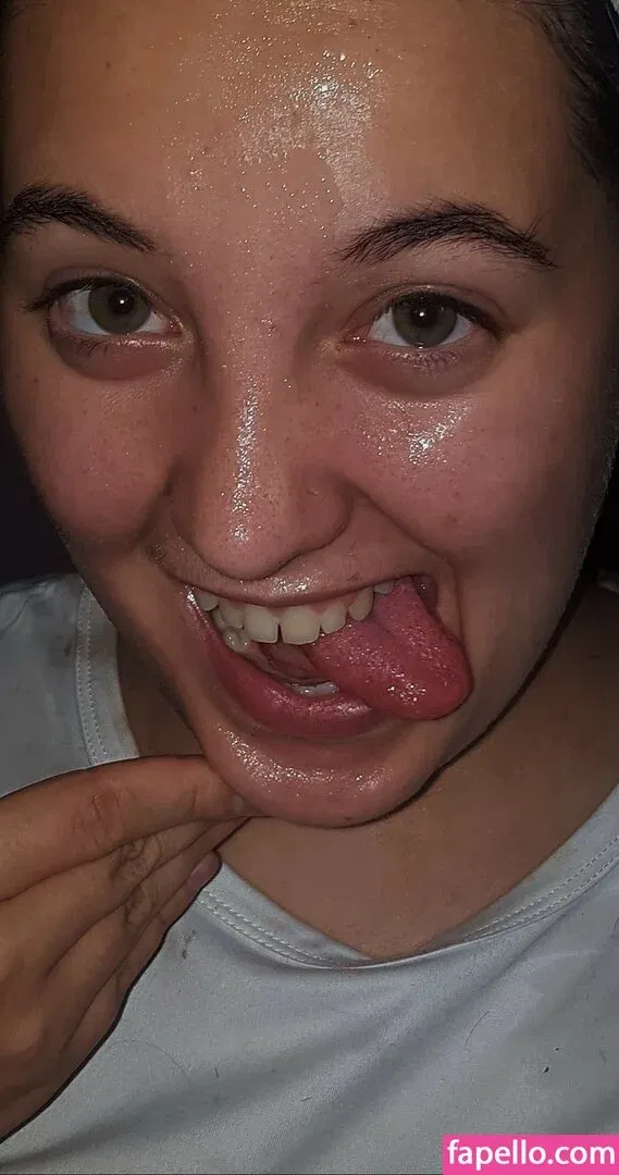 cumslut_val Onlyfans Photo Gallery 