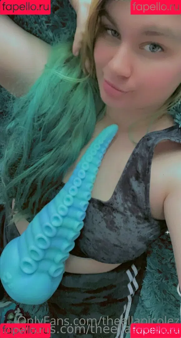 theellanicolezfree Onlyfans Photo Gallery 