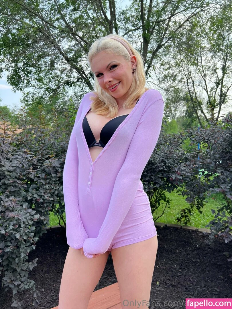 Itsava Onlyfans Photo Gallery 