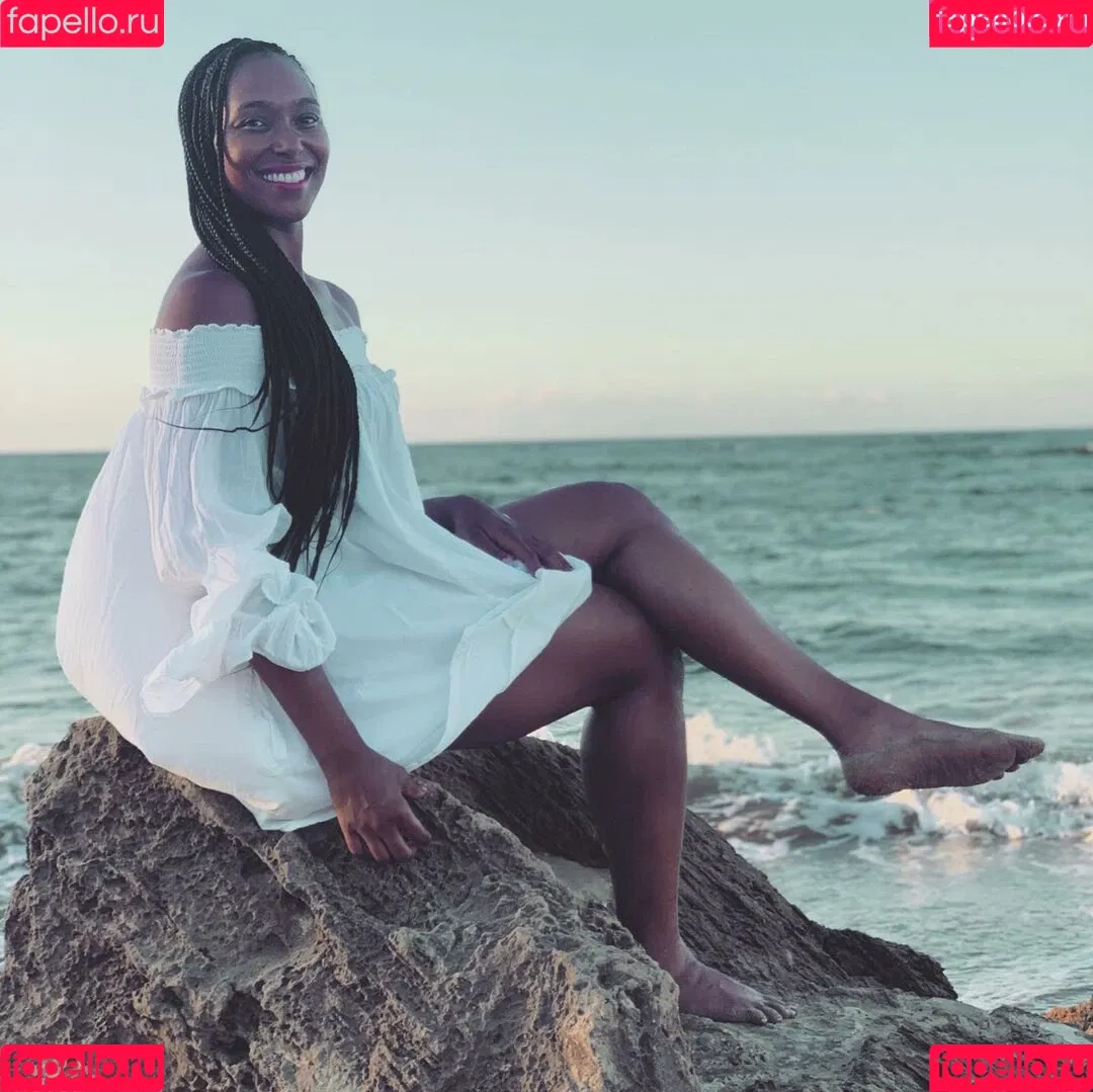 Dr Ebonie Vincent Onlyfans Photo Gallery 