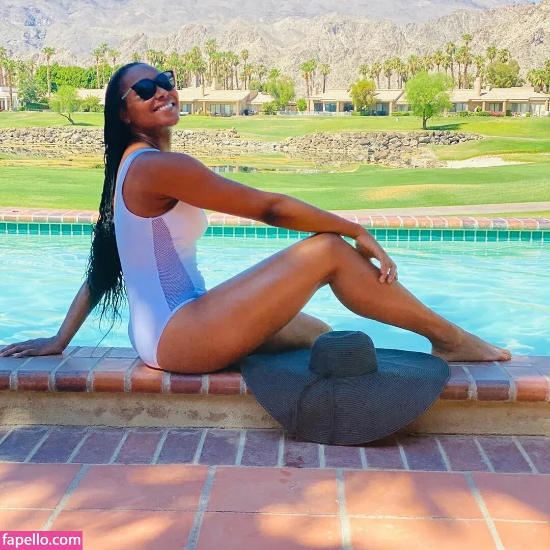 Dr Ebonie Vincent Onlyfans Photo Gallery 